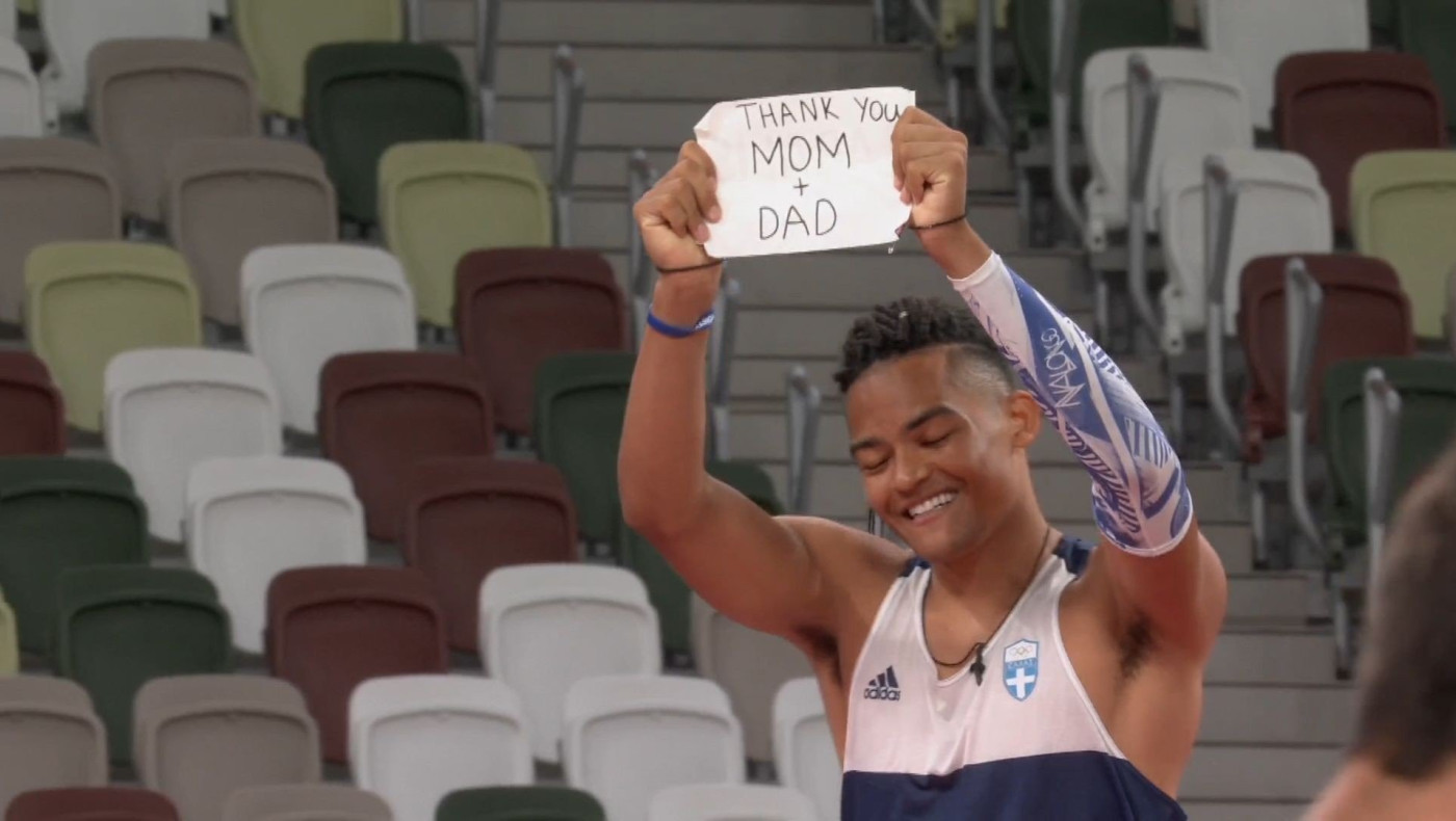 Τέταρτος ο Καραλής - Αφιέρωση στους γονείς του: «Thank you mom and dad»