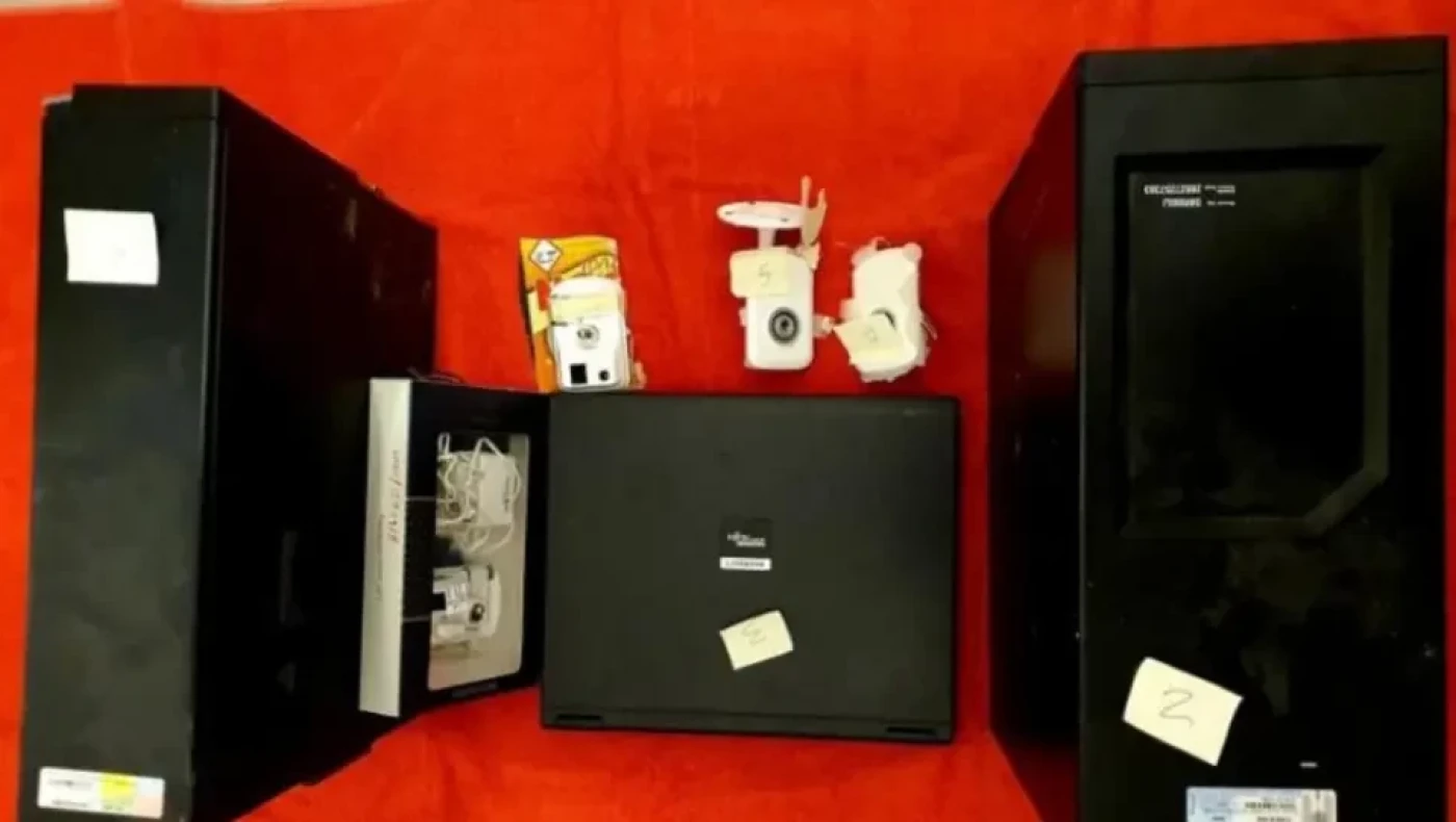 «Big brother» σε δωμάτια ξενοδοχείου στη Μήλο!