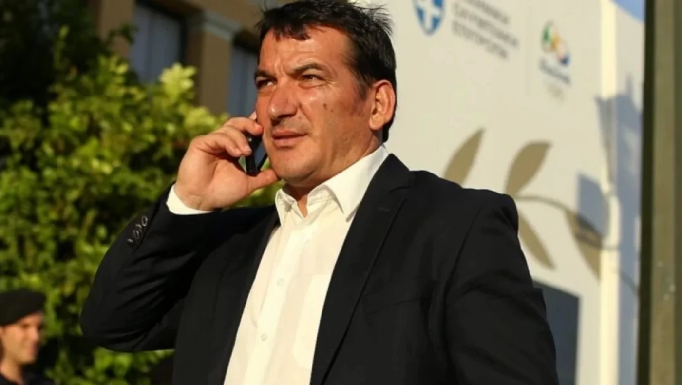 Ασυγκράτητος ο Πύρρος Δήμας - έριξε γροθιά στον τοίχο όταν ακυρώθηκε αθλήτρια του!