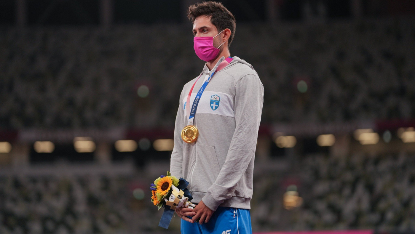 Παπαζήσης: «Έκανε προπόνηση σε στρώματα λόγω χιονιά ο Τεντόγλου»