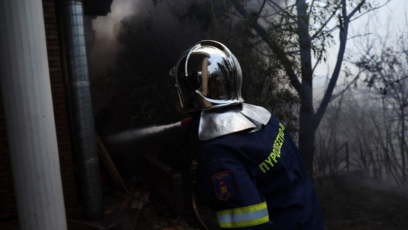 Καραδελής για εποχικούς πυροσβέστες: «Είμαστε τρεις μήνες στον ΟΑΕΔ και τρεις μήνες πεινάμε!»