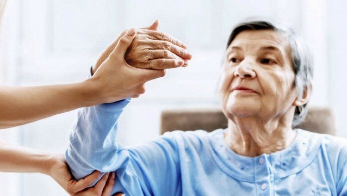 Εγκεφαλικό επεισόδιο: Δύο αιφνίδια συμπτώματα που πρέπει να μας οδηγήσουν στο νοσοκομείο