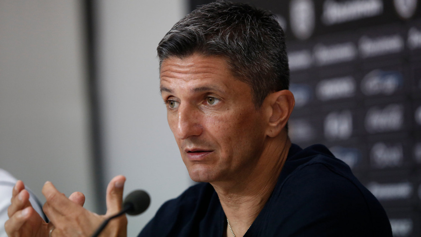 Λουτσέσκου: «Η σκέψη μου μόνο στη Ριέκα, ξέρουμε πού θέλουμε μεταγραφές»