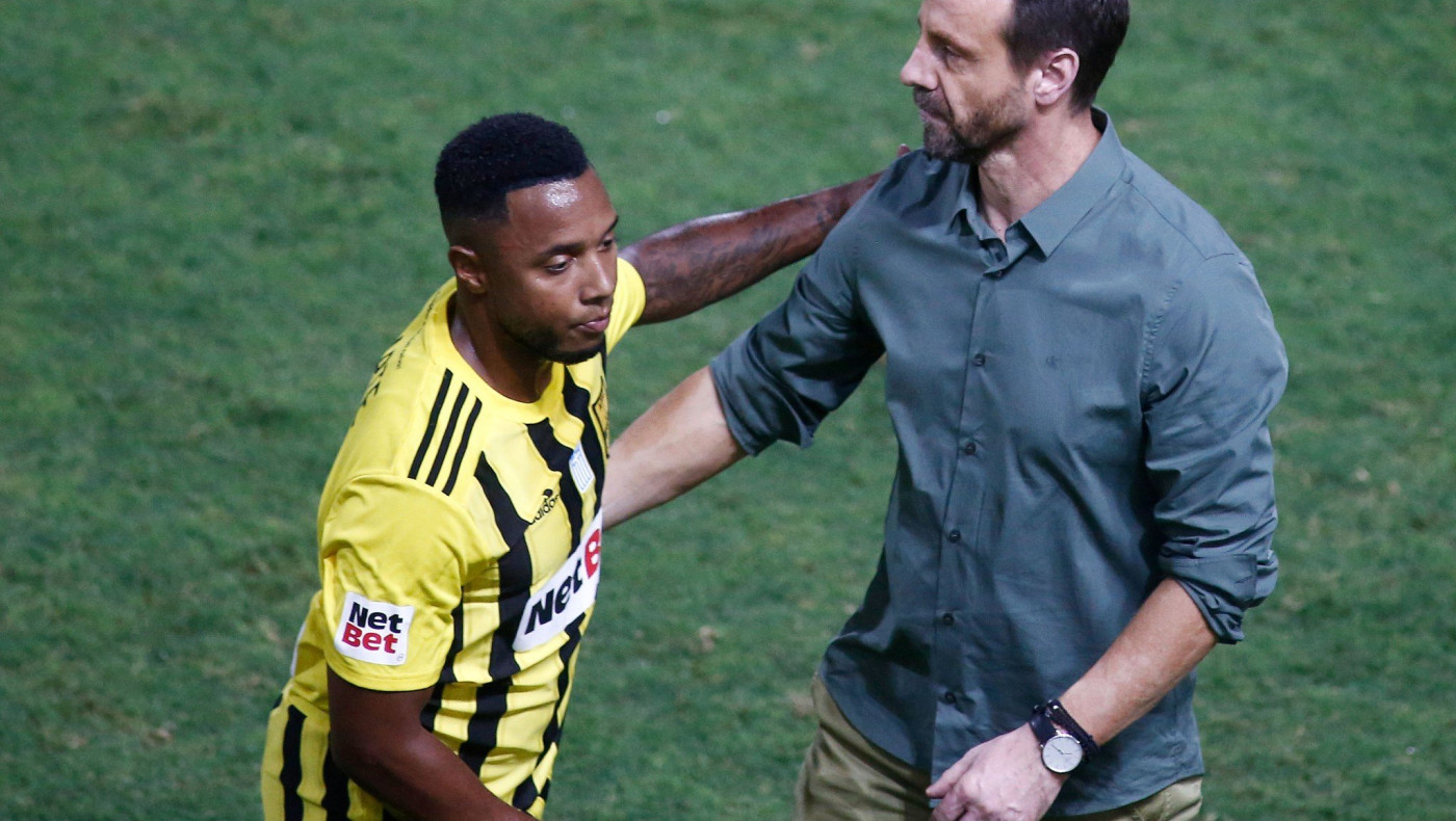 Μάντζιος: «Δεν είχαμε φρεσκάδα στο πρώτο μέρος, δεν τελείωσαν ακόμη οι μεταγραφές»