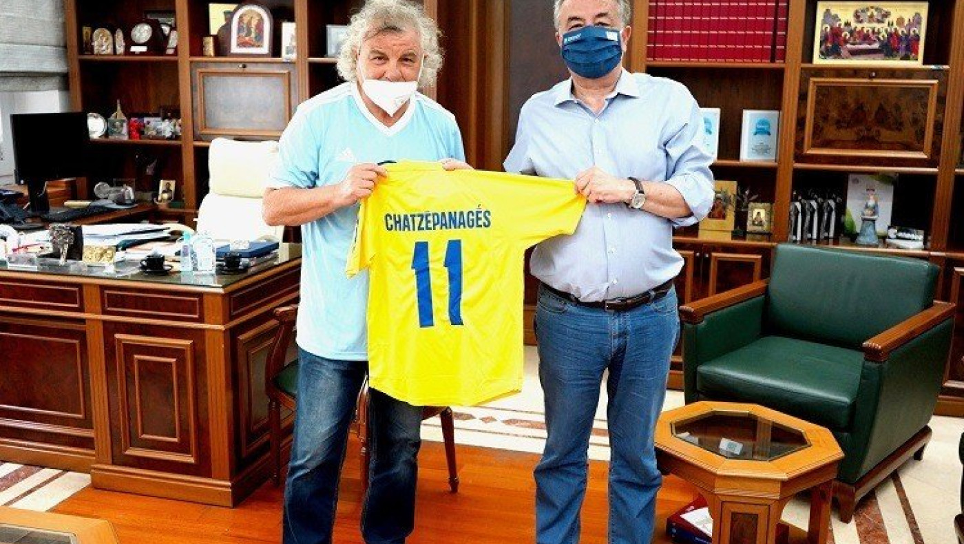 Αντάμωσαν παλιές δόξες του ποδοσφαίρου στην Κρήτη - Παρών και ο Χατζηπαναγής