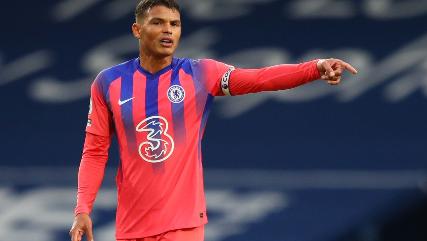 Τιάγκο Σίλβα: «Αστείο που βρίσκεται ο Άλβαρες στην λίστα με τους καλύτερους της FIFA»