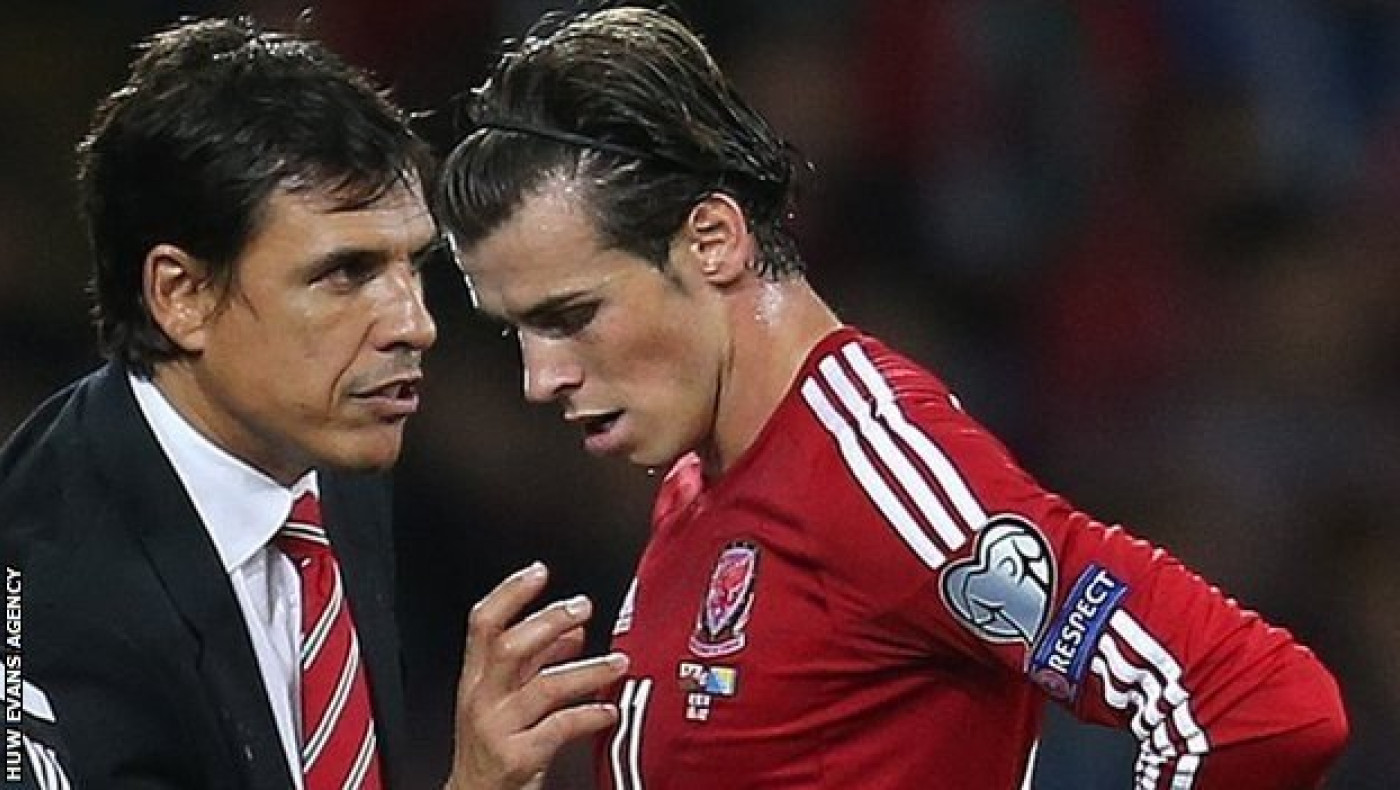 Πλήρωσε την... κρίση στην Ελλάδα, οδηγεί με τον Μπέιλ την Ουαλία στο Euro!