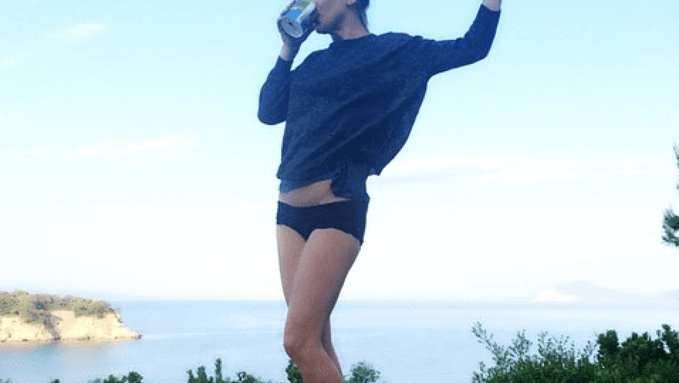 Στη Σκιάθο με καυτό σορτσάκι η Kate Hudson 