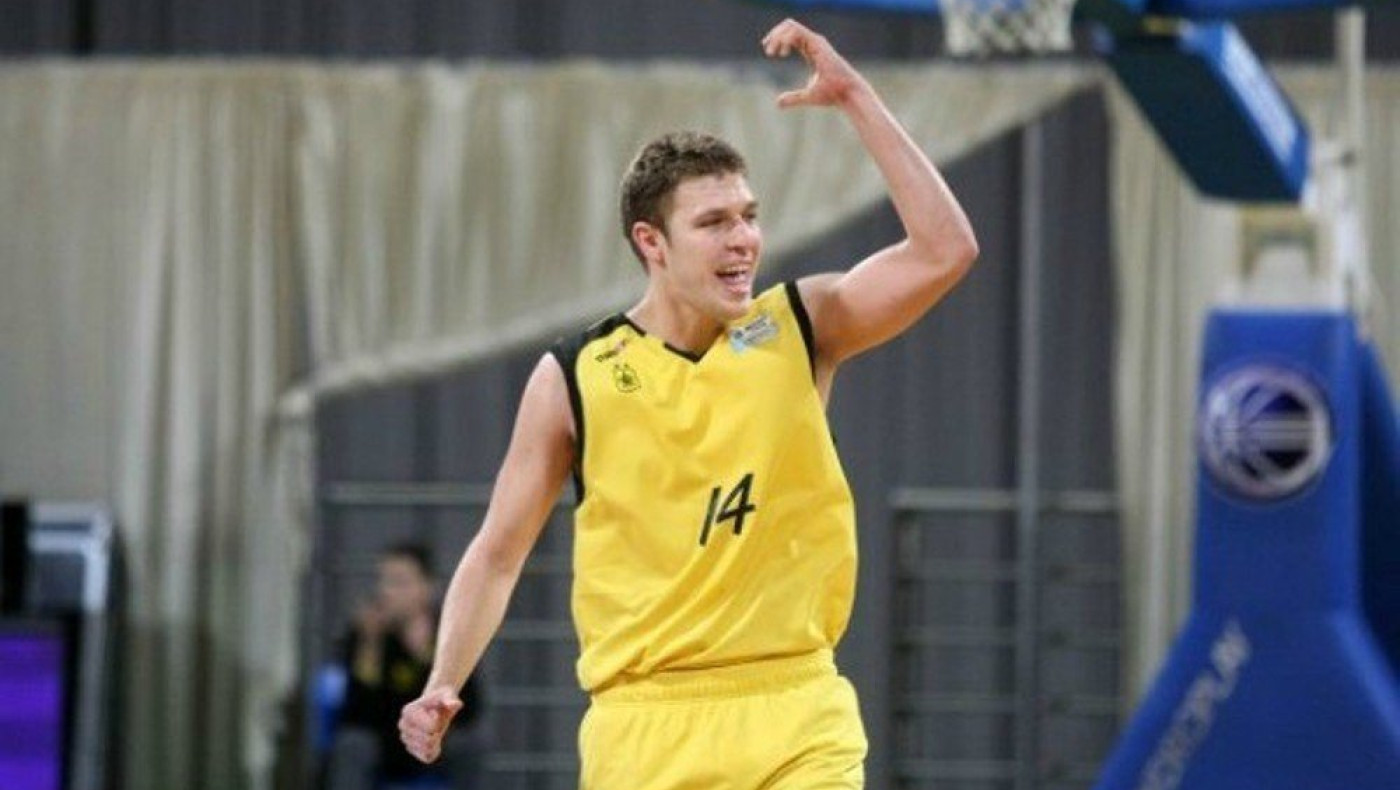 Είδαν Βεζένκοφ οι Μέμφις Γκρίζλις