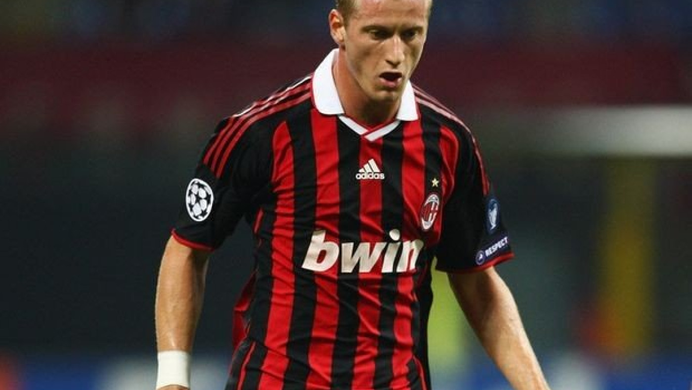 «Έδεσε» Αμπάτε