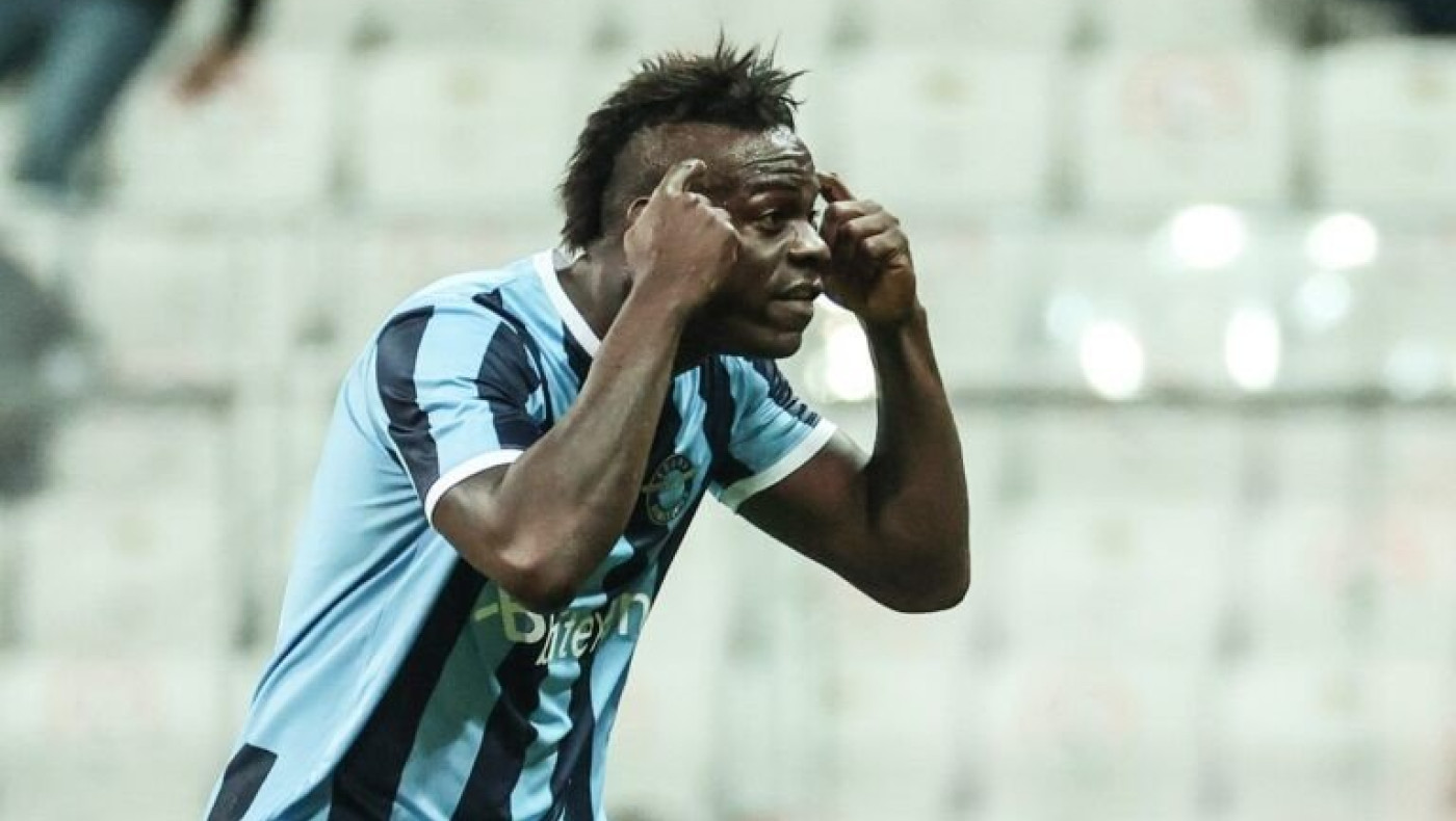 Ο Μπαλοτέλι συνεχάρη τον συμπαίκτη του με «καρατιά»