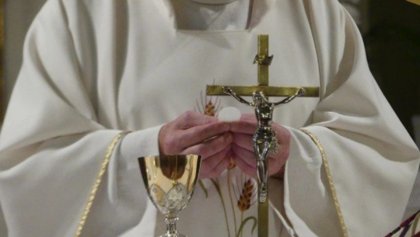 Κορωνοϊός: Αρνητής ιερέας το έσκασε από το νοσοκομείο και πέθανε λίγες ώρες μετά