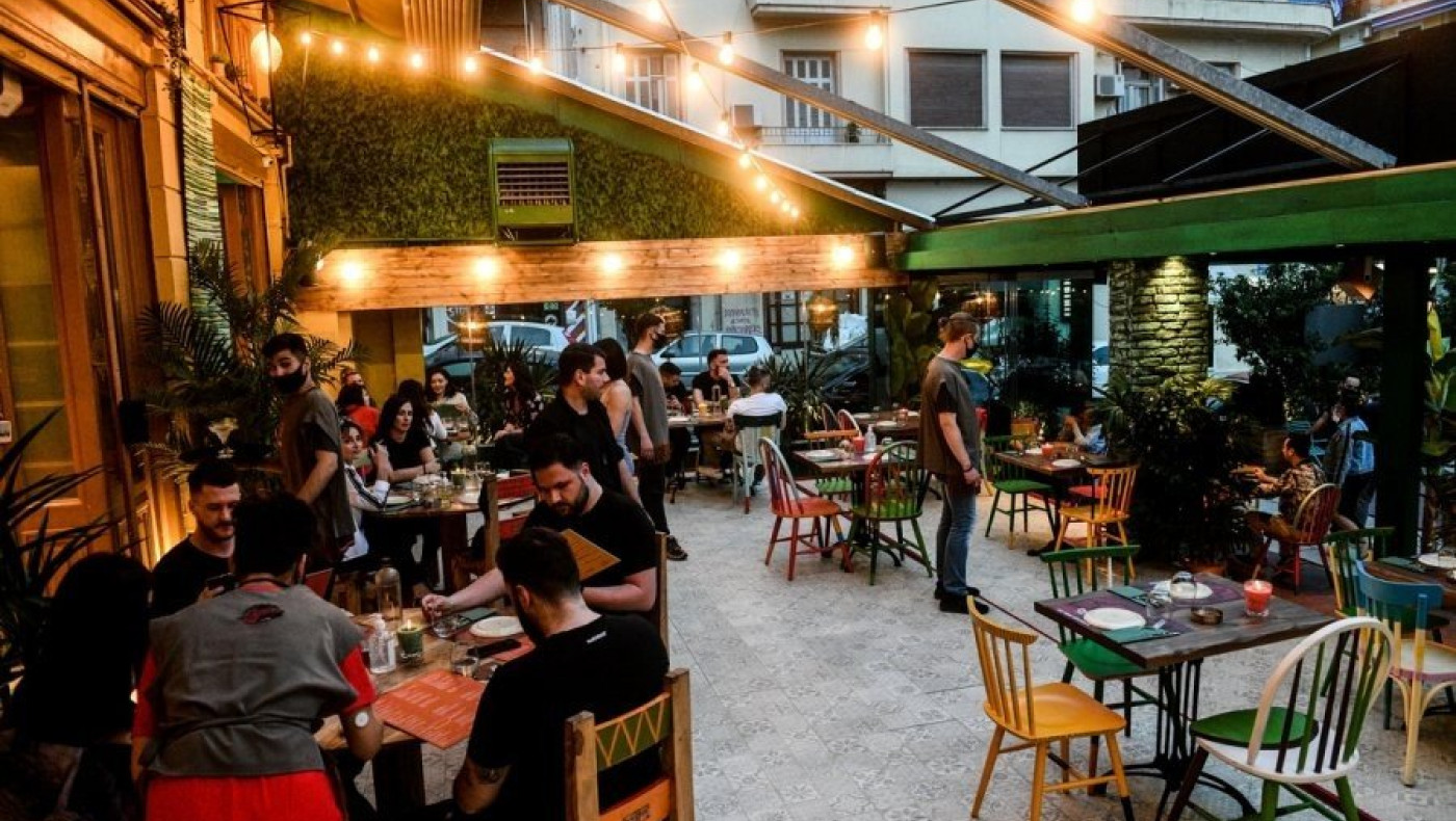 Τέλος τα mini lockdown: Επανέρχονται μουσική και χορός χωρίς αποστάσεις