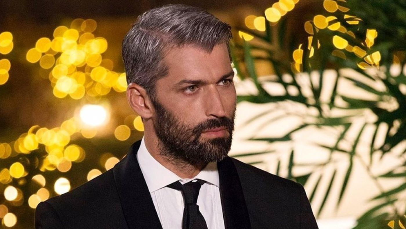 Κεραυνοί κατά του Αλέξη Παππά: «Η πιο ακριβή αρσενική β@ζ@τα της Ελλάδας»