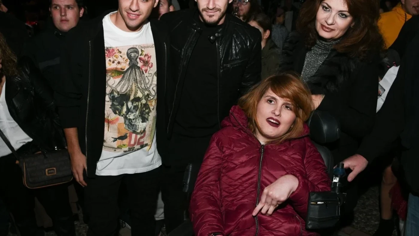 Μυρτώ: Αρχίζει θεραπεία στο κέντρο νευροεπιστημών του Ανόβερου!