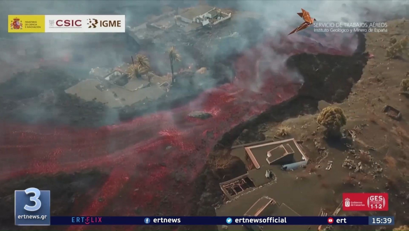 Λα Πάλμα: Εικόνες που «κόβουν» την ανάσα από τη λάβα του ηφαιστείου Κουμπρέ Βιέχα