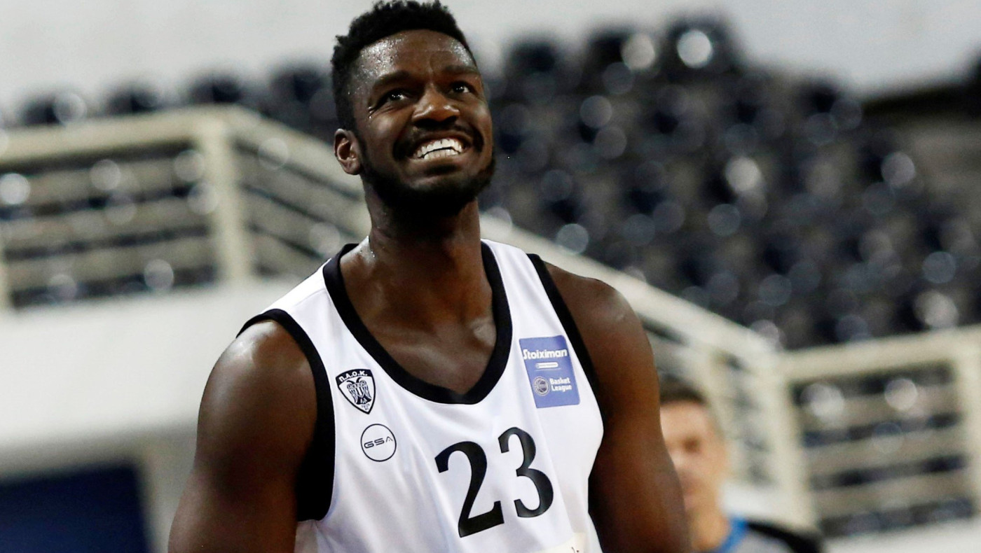 Νέα απώλεια για τον ΠΑΟΚ, δεν παίζει και ο Κάρτερ με Ηρακλή