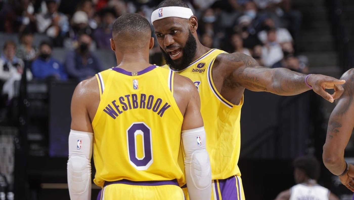 Έχασαν απίστευτο ρεκόρ οι Λέικερς με την ήττα από τους Θάντερ