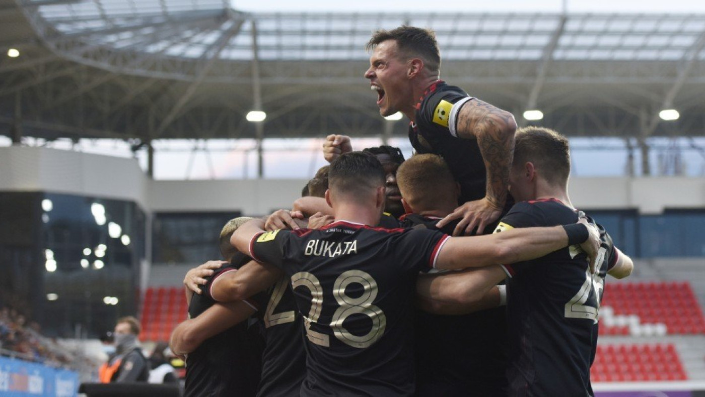 Χαριζακλής: Στον αστερισμό του Σκτρελ