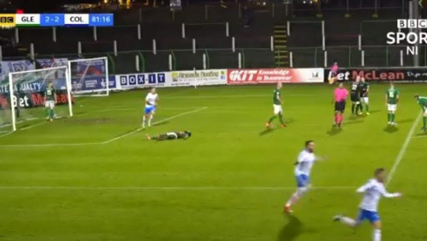 Β. Ιρλανδία: Γκολκίπερ πλάκωσε συμπαίκτη του και αποβλήθηκε