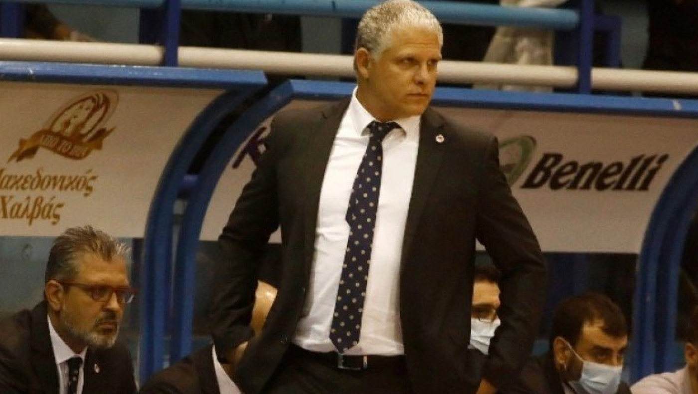 Μπάσκετ: Ανέλαβε την Εθνική ο Μανωλόπουλος
