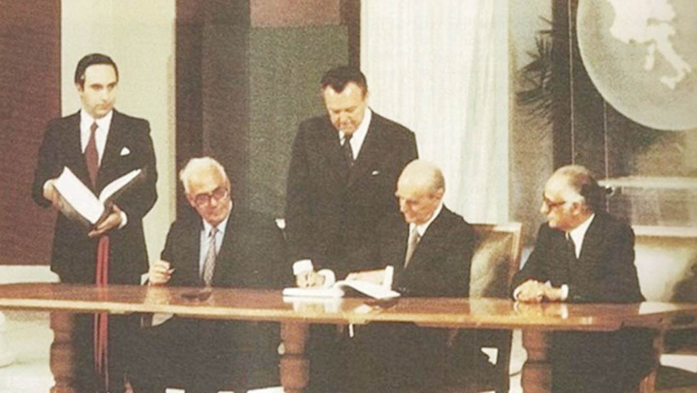 Μόνο ένας είχε την ψυχή αλλά και τα...κάκαλα να τους φτύσει