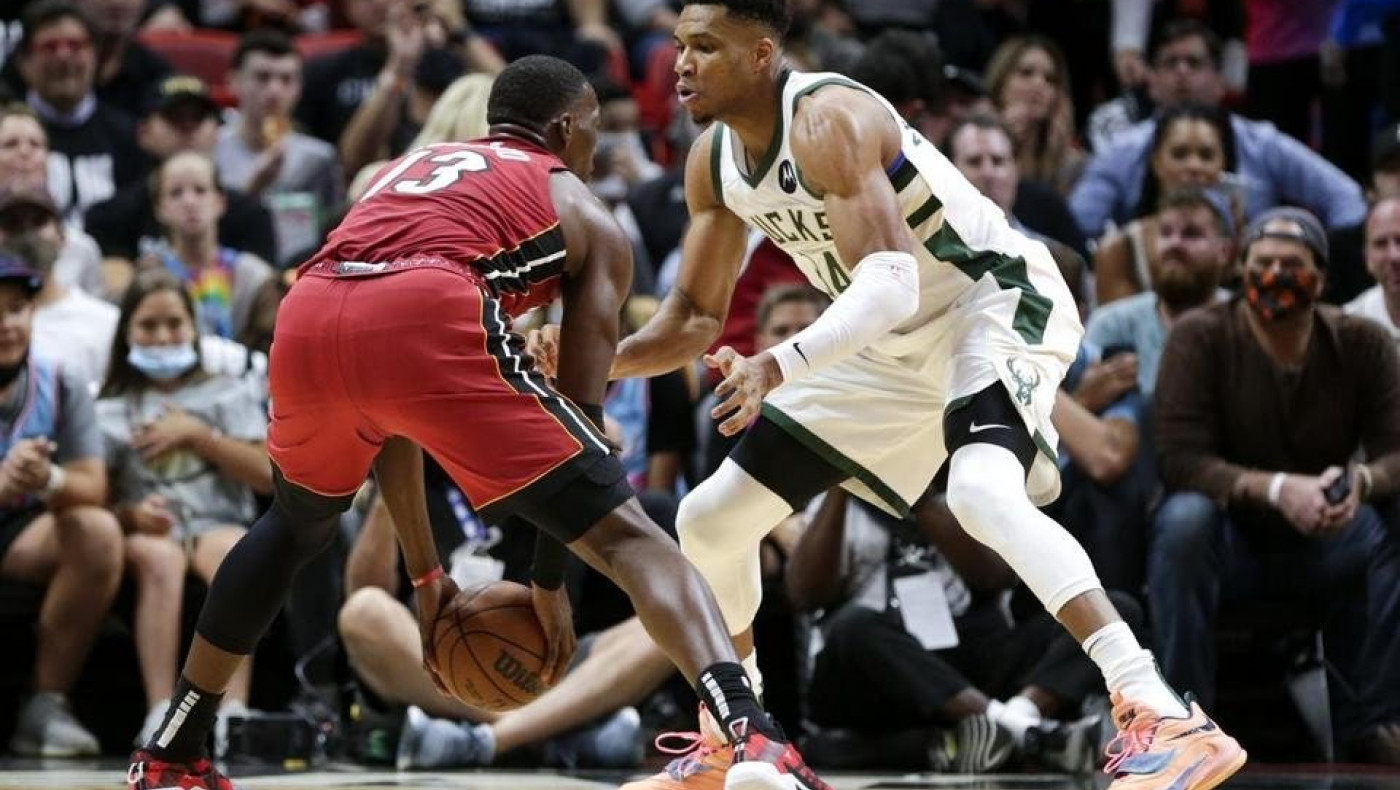 ΝΒΑ: Μαρτύριο των Μπακς στο Μαϊάμι, σόου Κάρι στο ντέρμπι της Δύσης