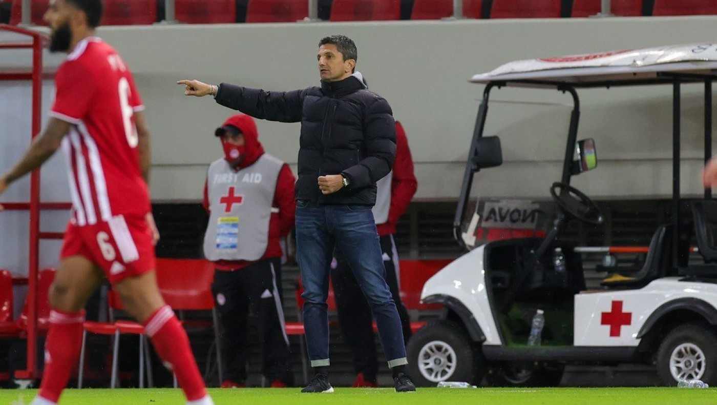 Τον Ραζβάν Λουτσέσκου θέλει για αντι-Τσάβι η Αλ Σαντ!