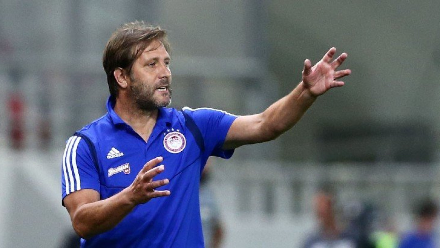 Ολυμπιακός: Οπαδοί επισκέφτηκαν τον Μαρτίνς και τους παίκτες!