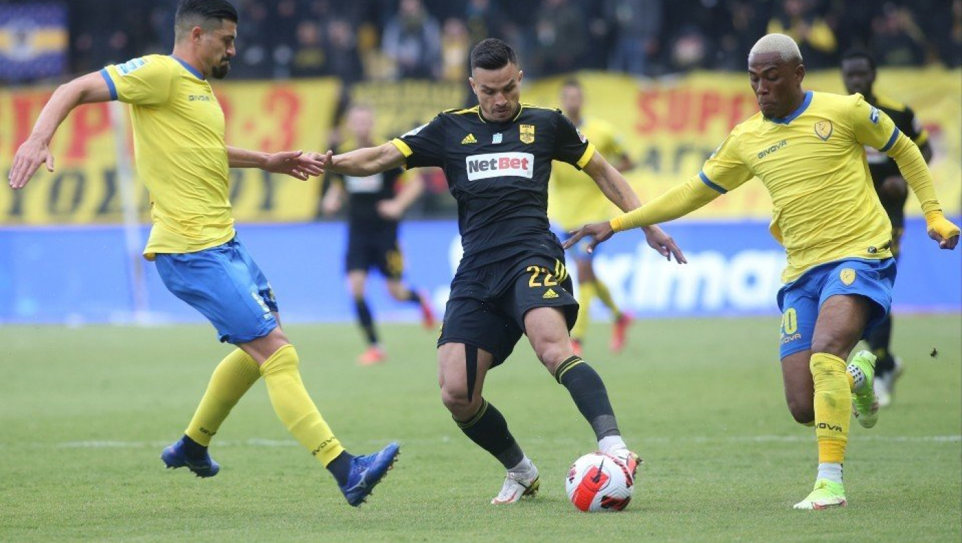 Άρης: Θέλει να τους κλείσει από τώρα