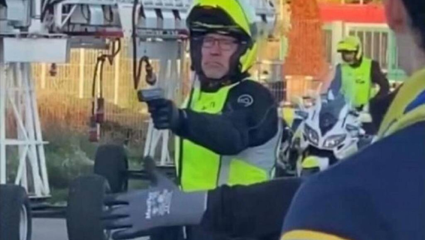 Μπρόντμπι - Κοπεγχάγη: Αστυνομικός σημάδευε με όπλο οπαδούς!