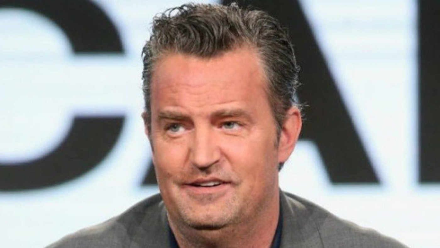 Ο Μάθιου Πέρι ετοιμάζει αυτοβιογραφία με πολλές αποκαλύψεις