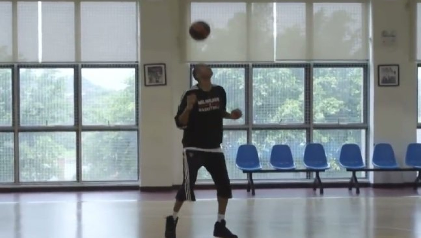 Γιάννη πόσα θες να μας τρελάνεις; (video)