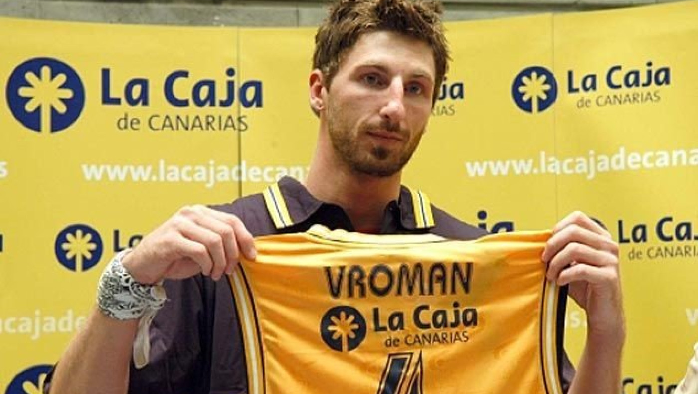 Νεκρός στην πισίνα του σπιτιού του, πασίγνωστος μπασκετμπολίστας