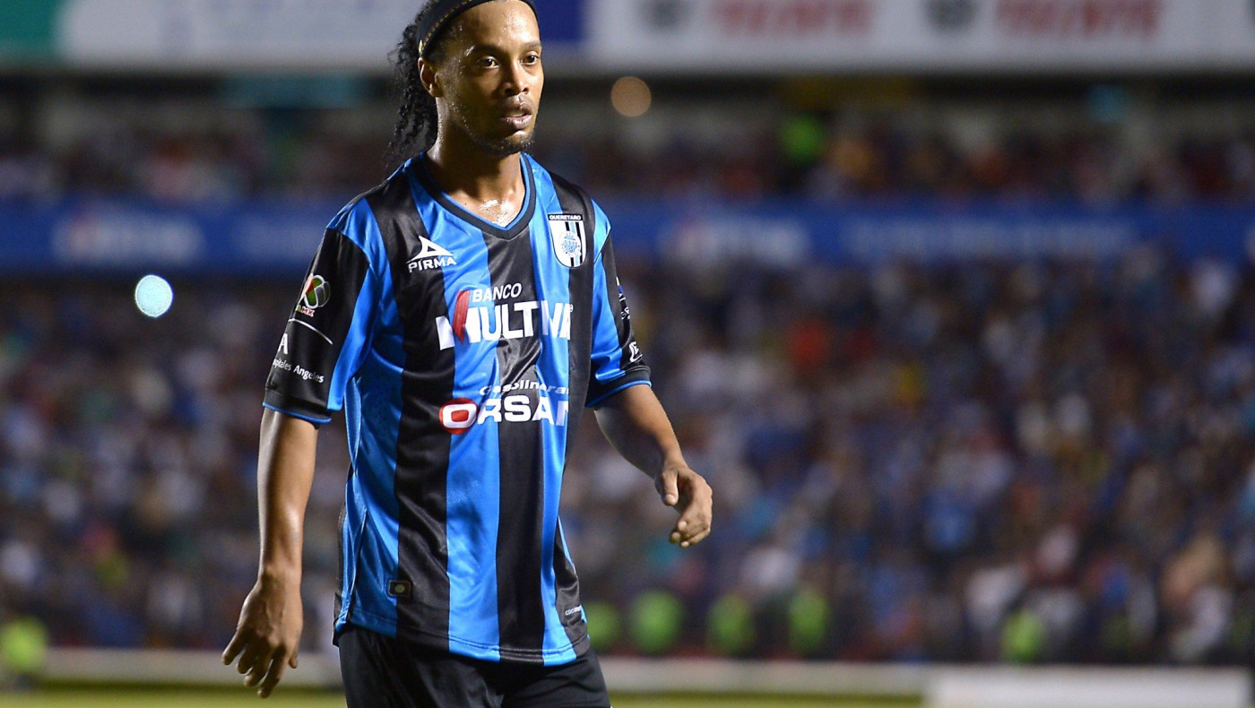 «Ξεστράτισε» το βλέμμα του Ρόνι (video)