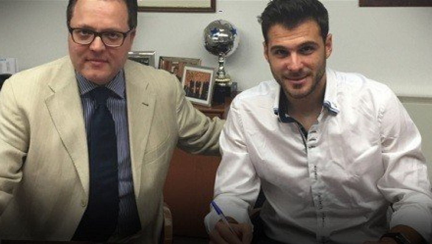 Επέκταση συμβολαίου για Καρνέζη