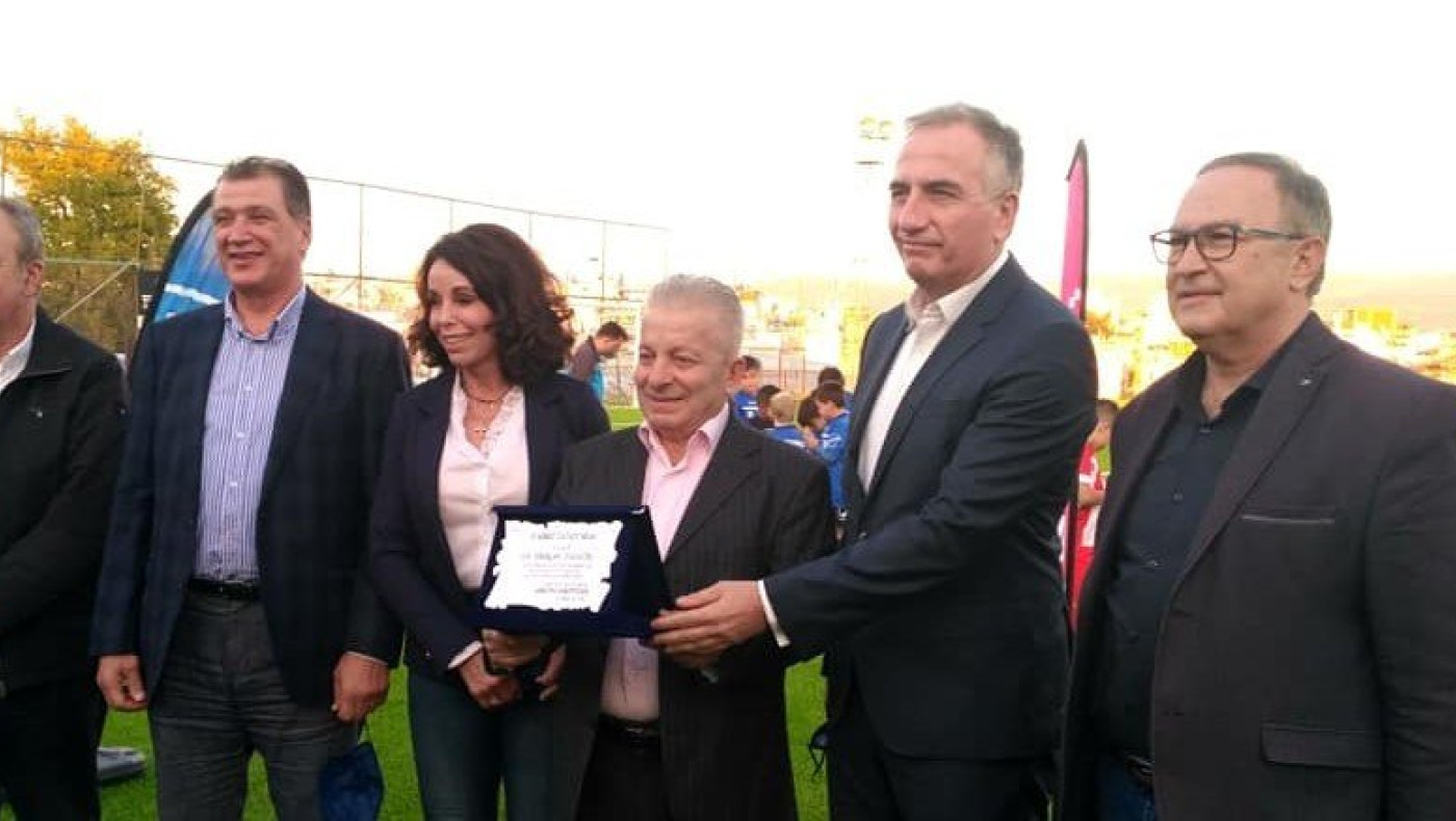 Εγκαίνια του τάπητα στο γήπεδο Ηλιούπολης