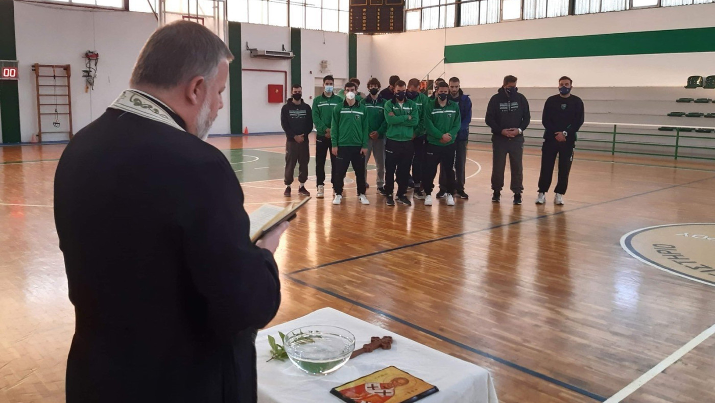 Μακεδονικός: Αγιασμός των τμημάτων βόλεϊ και μπάσκετ ανδρών