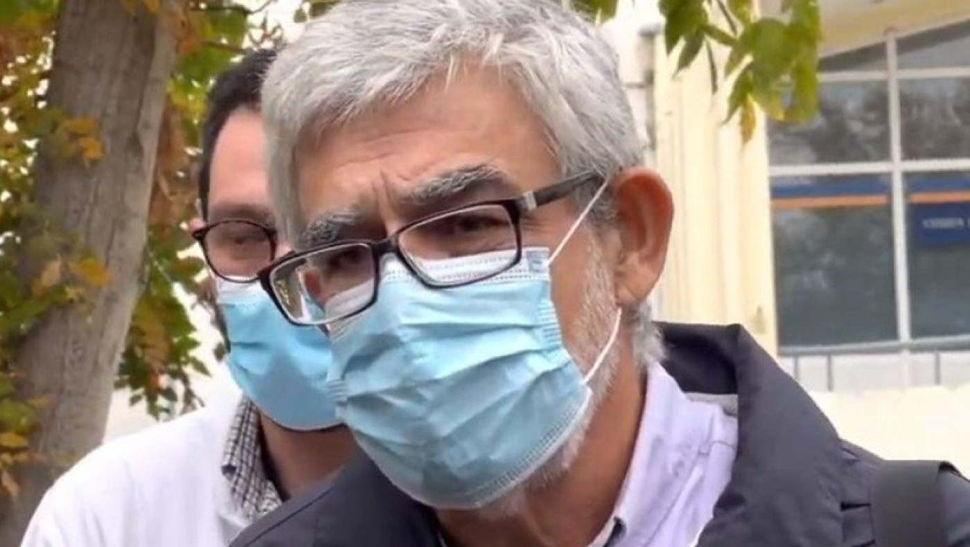 Ο υπεύθυνος κλινικής Covid του νοσοκομείου Λάρισας κατέρρευσε on camera