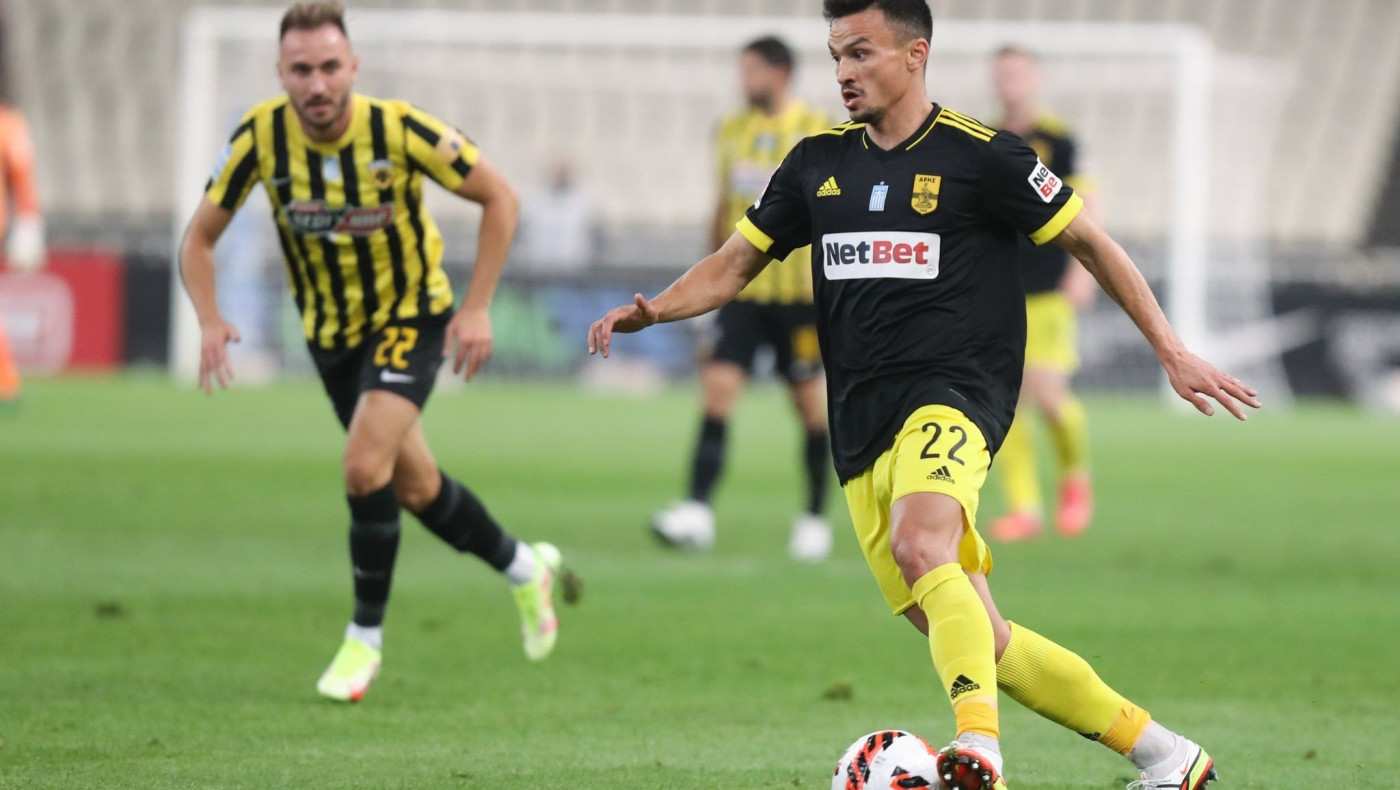 Άρης: Ο Γκάνεα, όλη η ΑΕΚ μόνος του