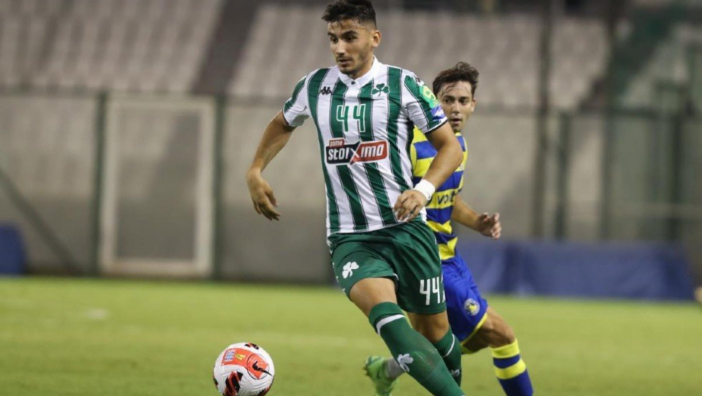 «Ο Πούγγουρας έχει πρόταση απο την ΑΕΚ, αλλά τον ελκύει και η Στεάουα»