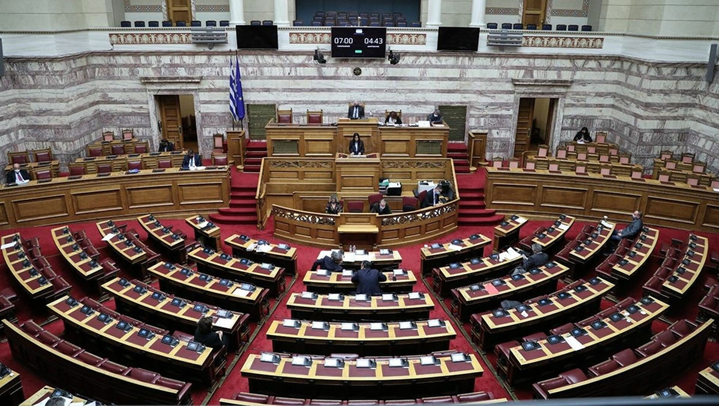 Η Ελλάδα σε χορό θανάτου