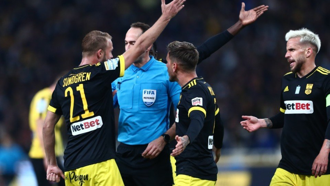 Άρης: «Απίστευτο, στοχοποιούν τον Νιαρχάκο λες και έκανε έγκλημα»