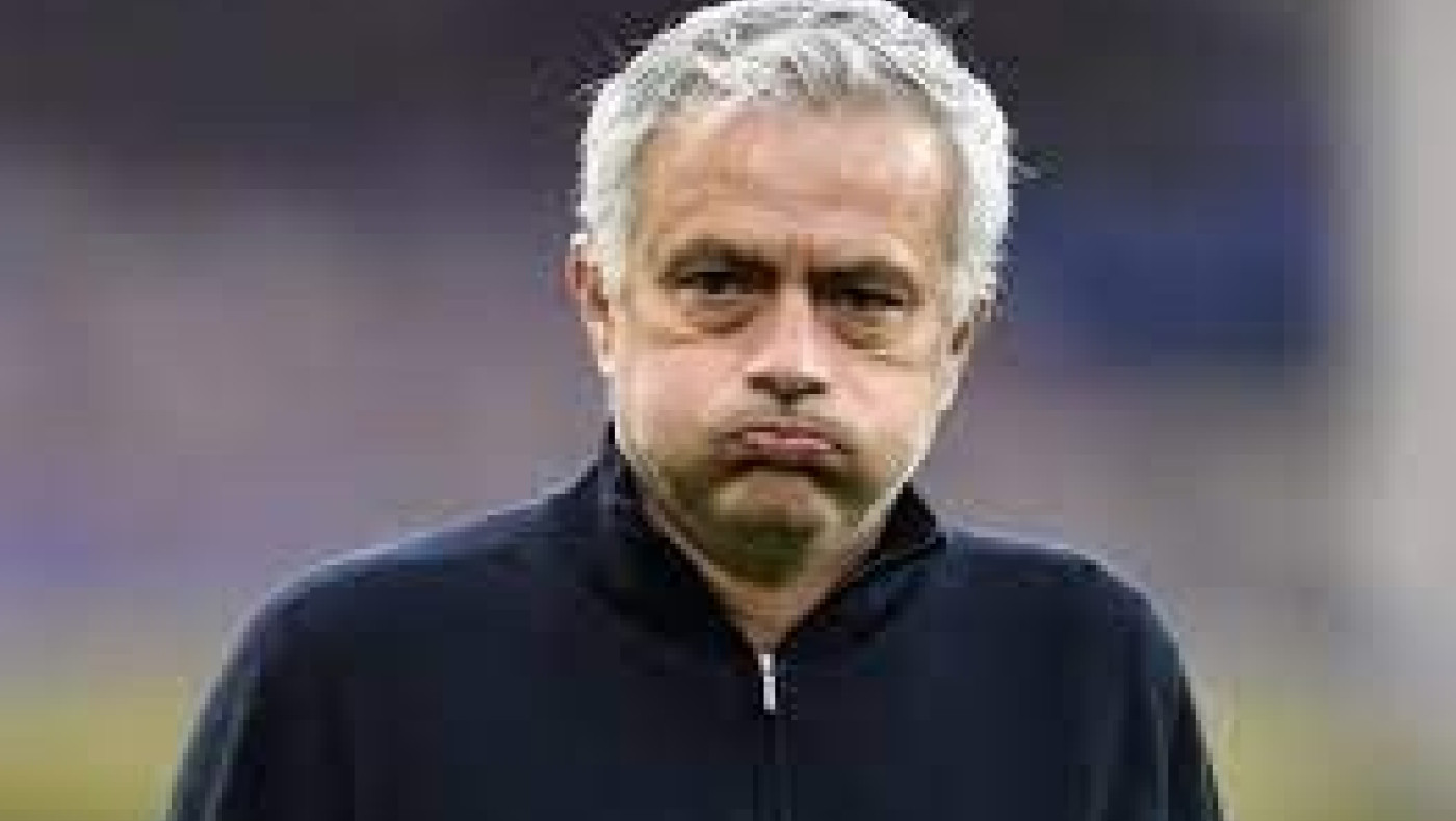 Μουρίνιο σε δημοσιογράφο: «Δεν είδες τα πέναλτι; Πες εσύ τι είδες!»