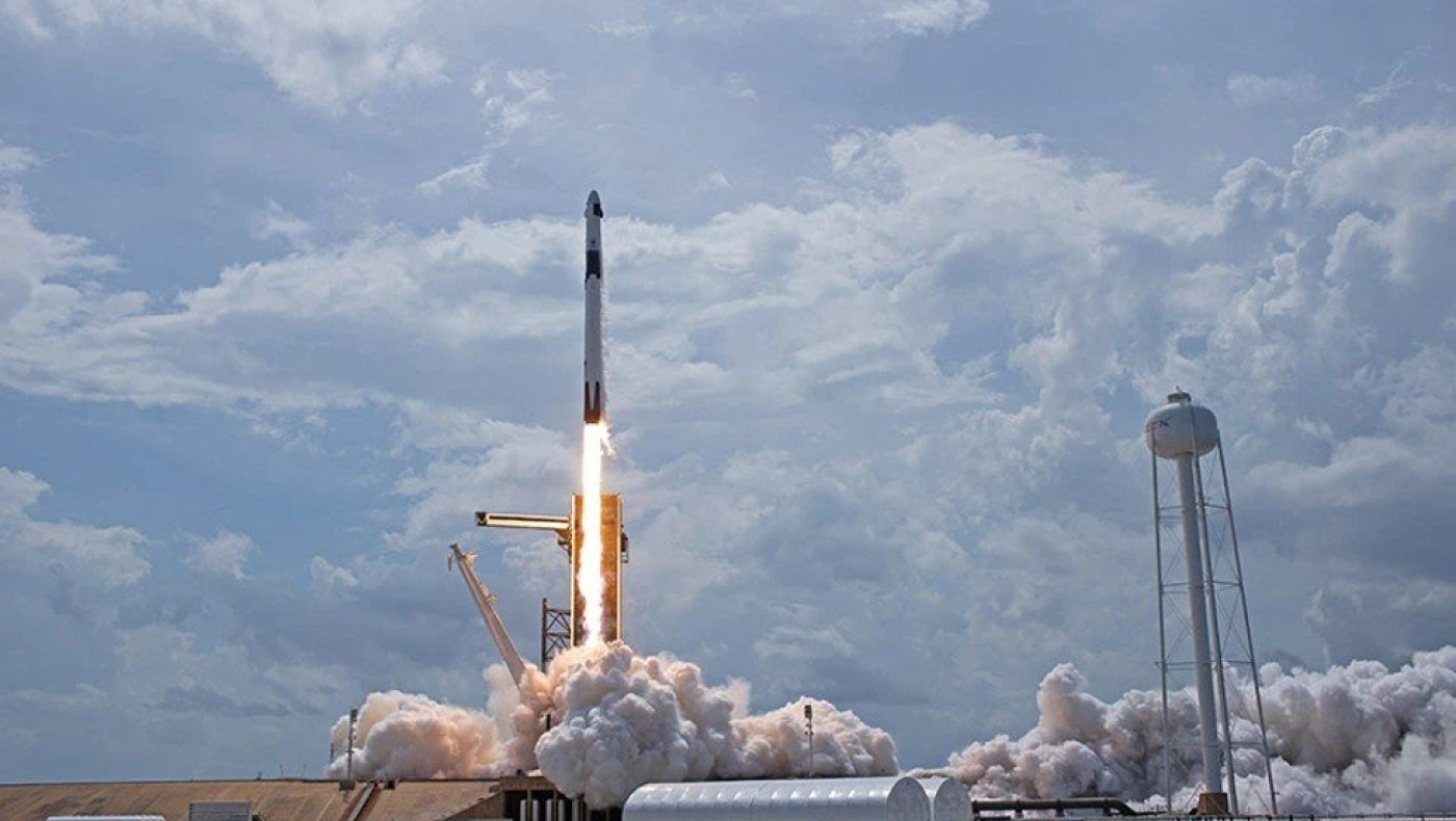 Έλον Μασκ - Απίστευτο! «Με πάνες οι αστροναύτες στη γη, διαρροή στην τουαλέτα τους»