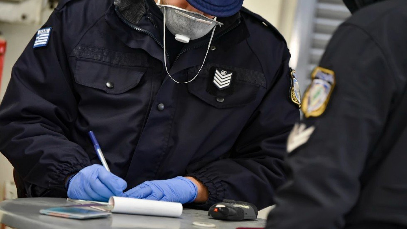 Θεσσαλονίκη: Πρόστιμα και λουκέτο σε δύο καταστήματα που εξυπηρετούσαν πελάτες χωρίς τα απαραίτητα πιστοποιητικά