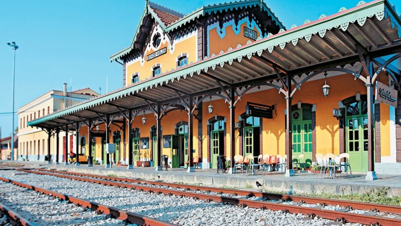 «Λουκέτο» στον σιδηροδρομικό σταθμό του Βόλου 137 χρόνια μετά!