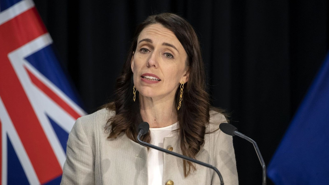 Ν.Ζηλανδία: Πρωθυπουργός «μαλώνει» live την κόρη της επειδή δεν κοιμάται!