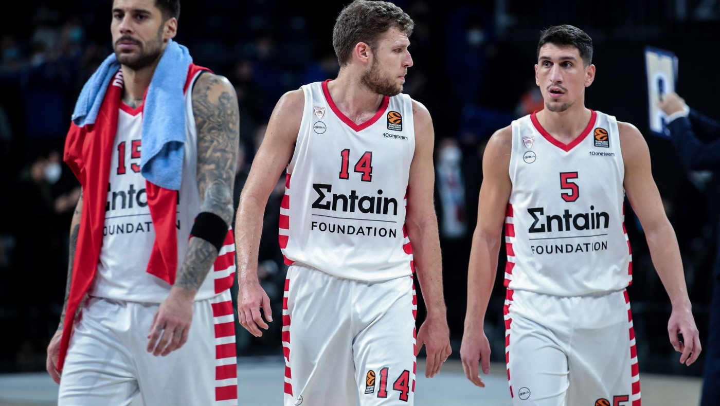 Κατέρρευσε στο τέταρτο δεκάλεπτο ο Ολυμπιακός