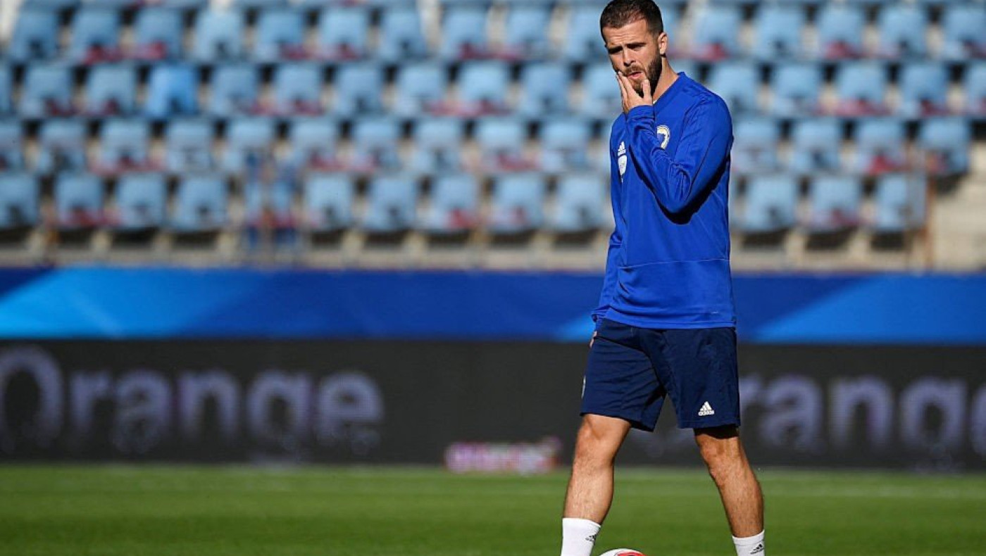 Πιάνιτς κάπνιζε κι έπινε μία μέρα πριν το αγώνα Βοσνία-Ουκρανία